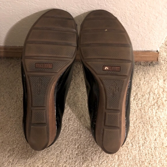 Cole Haan Nike Air Black Patent Leather Air Tali Open Toe Low Wedge - Picture 7 of 8